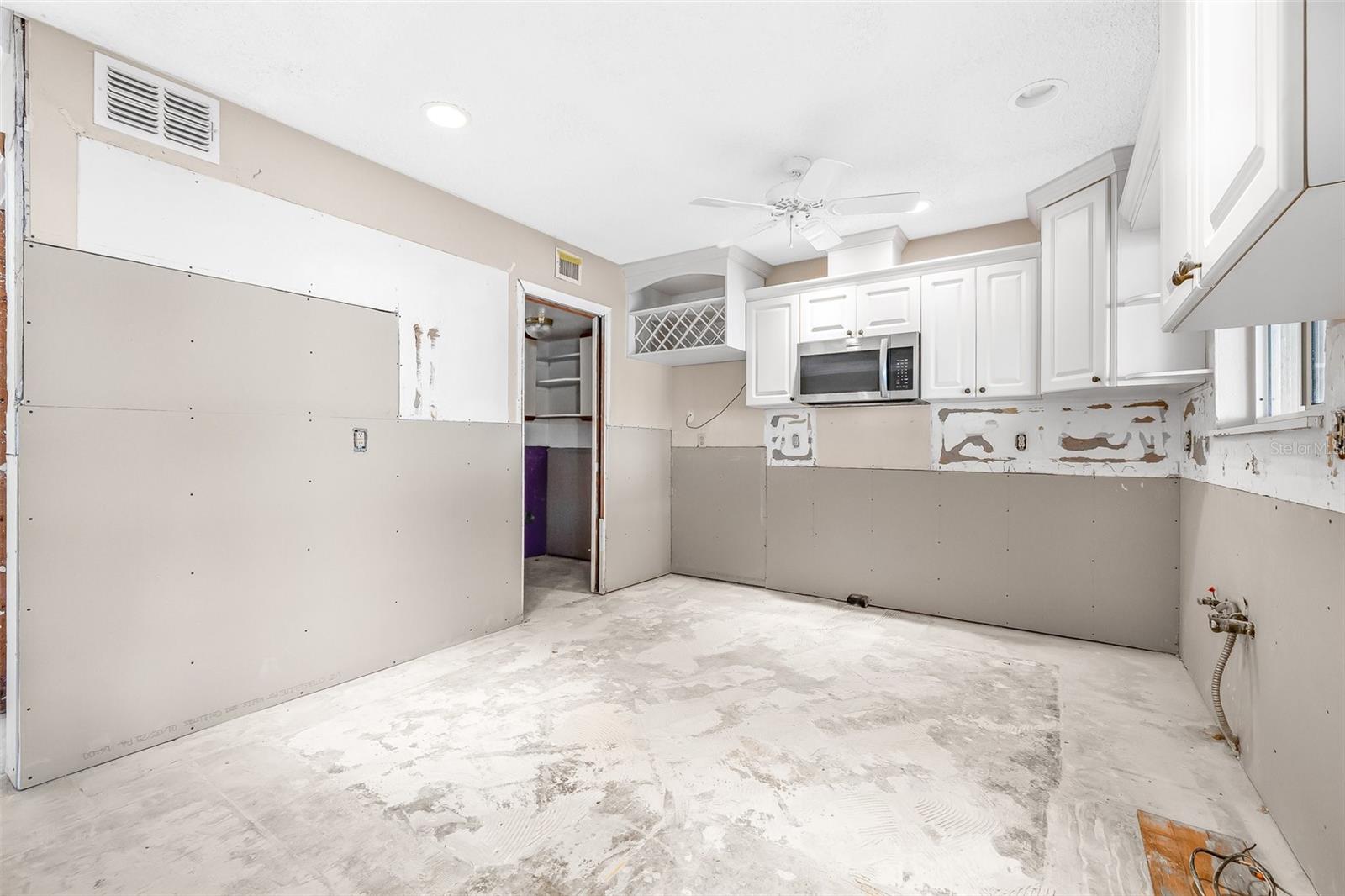 6497 CAPE HATTERAS WAY NE #3, ST PETERSBURG, FL, 33702