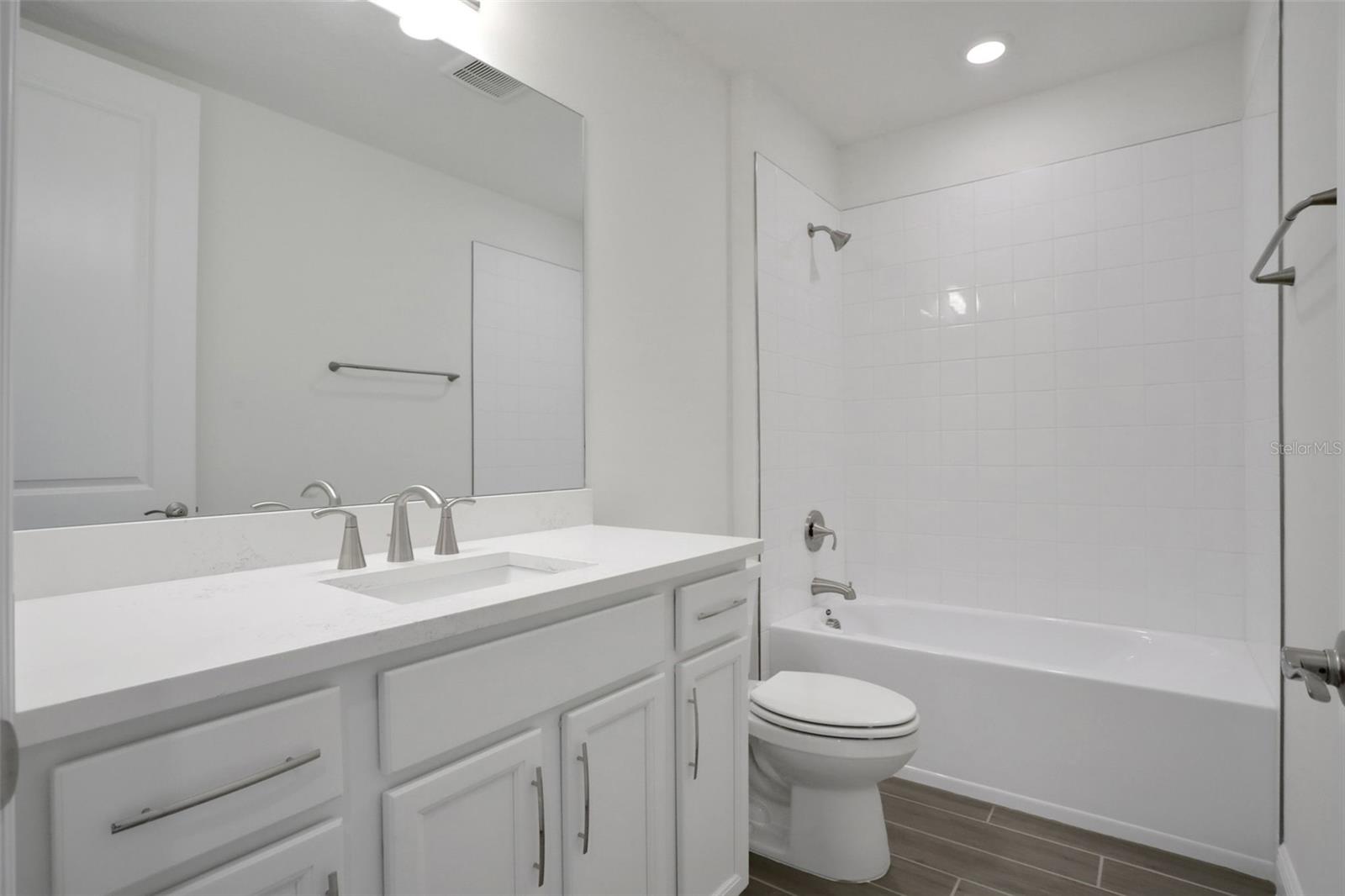 204 EAGLESTON LN, LAKEWOOD RANCH, FL, 34240