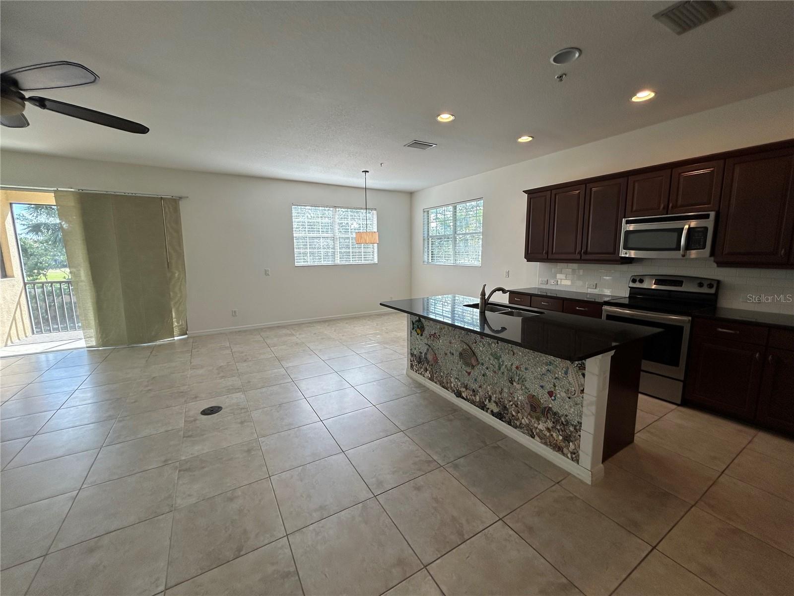 8143 MIRAMAR WAY #8143, LAKEWOOD RANCH, FL, 34202