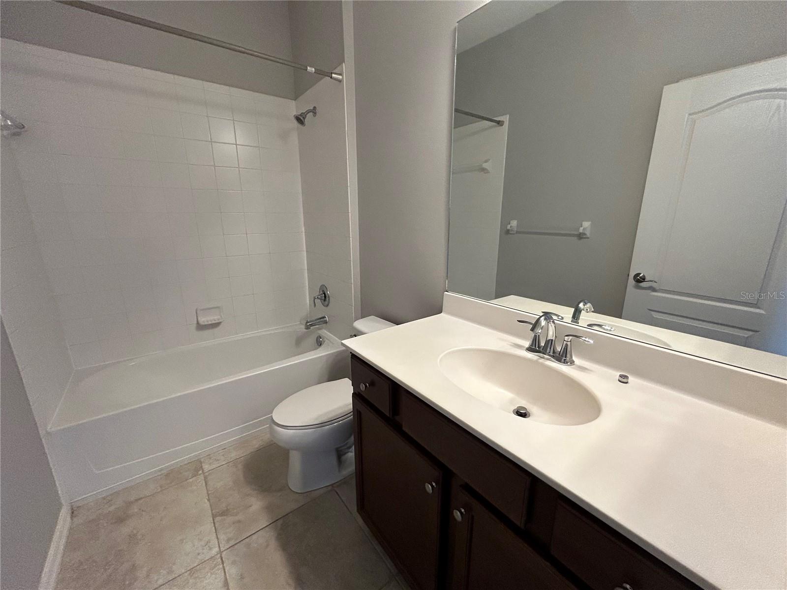 8143 MIRAMAR WAY #8143, LAKEWOOD RANCH, FL, 34202