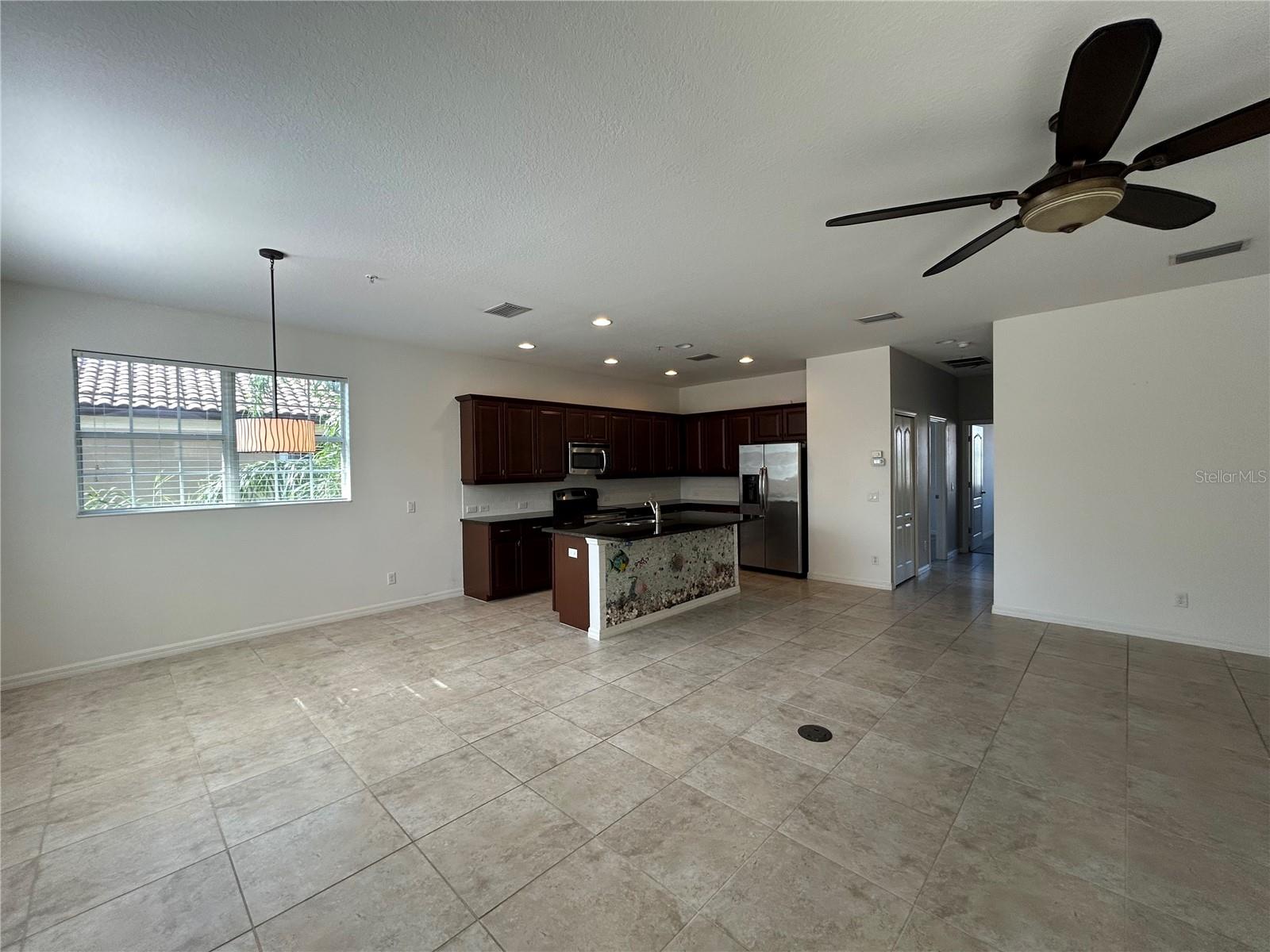 8143 MIRAMAR WAY #8143, LAKEWOOD RANCH, FL, 34202