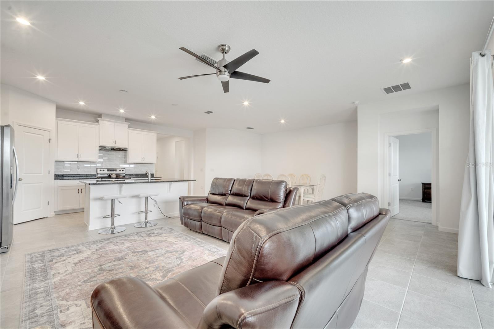 1186 BOARDWALK PL, KISSIMMEE, FL, 34747