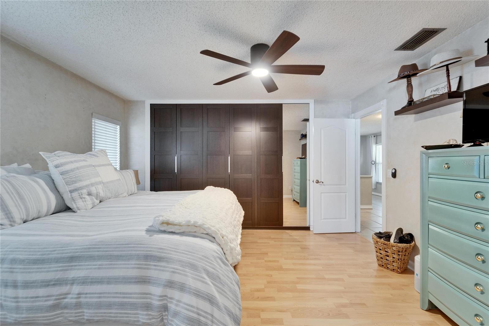 10717 DRUMMOND RD, TAMPA, FL, 33615
