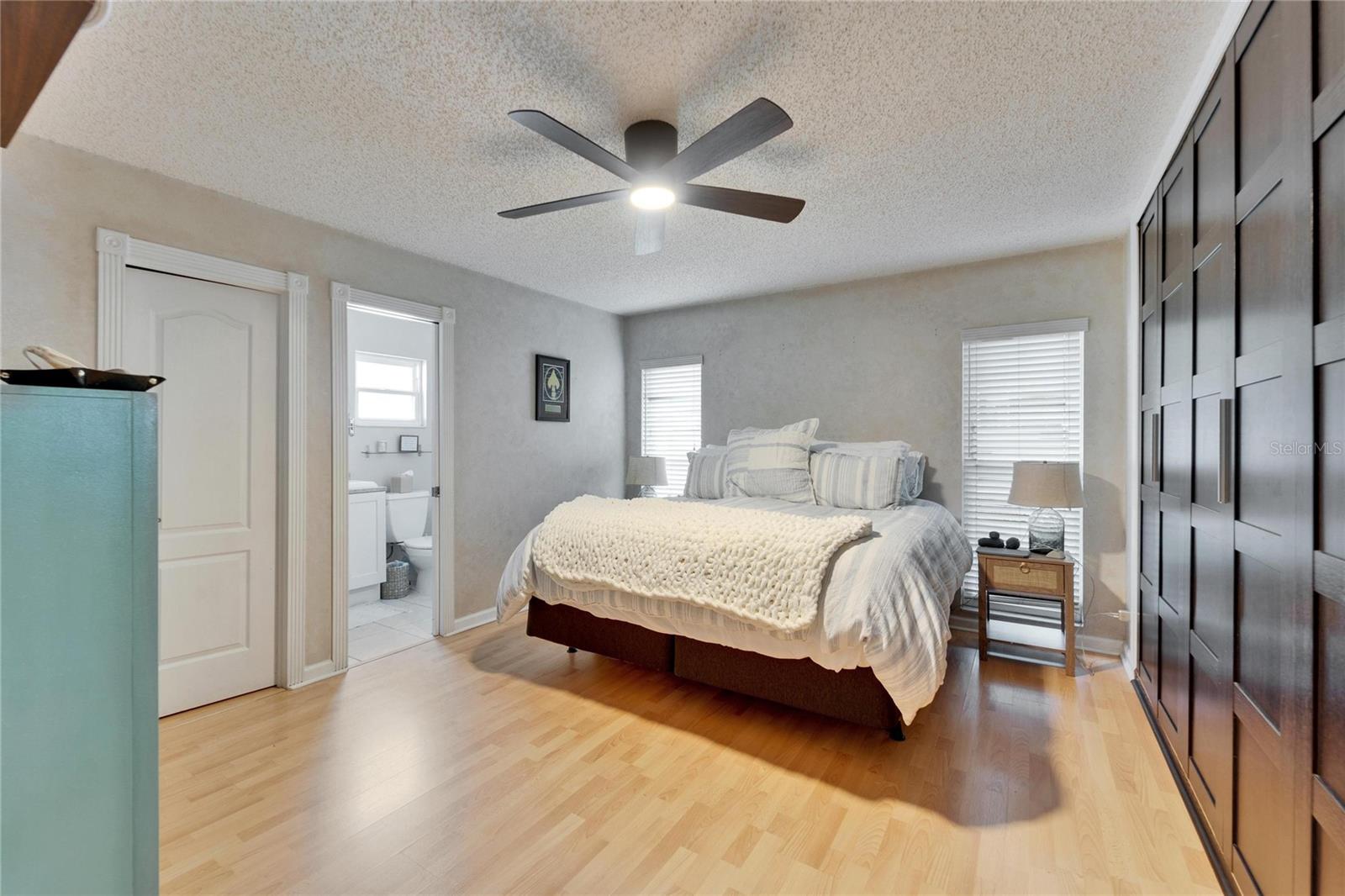 10717 DRUMMOND RD, TAMPA, FL, 33615