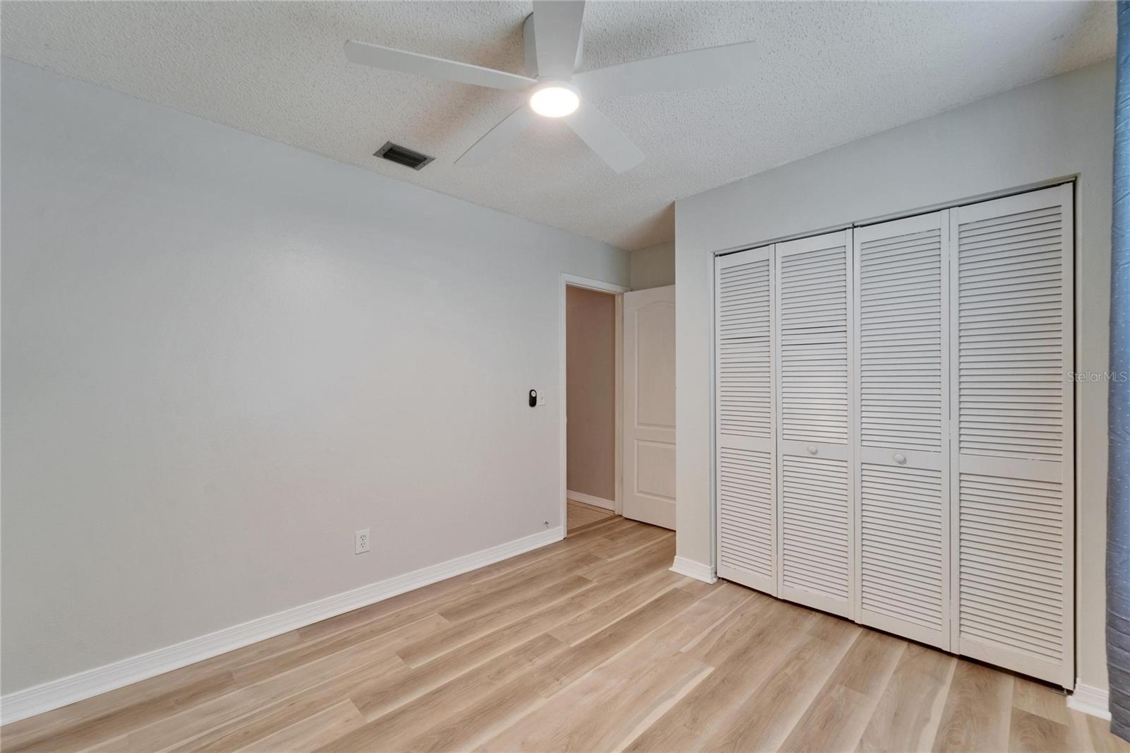 10717 DRUMMOND RD, TAMPA, FL, 33615