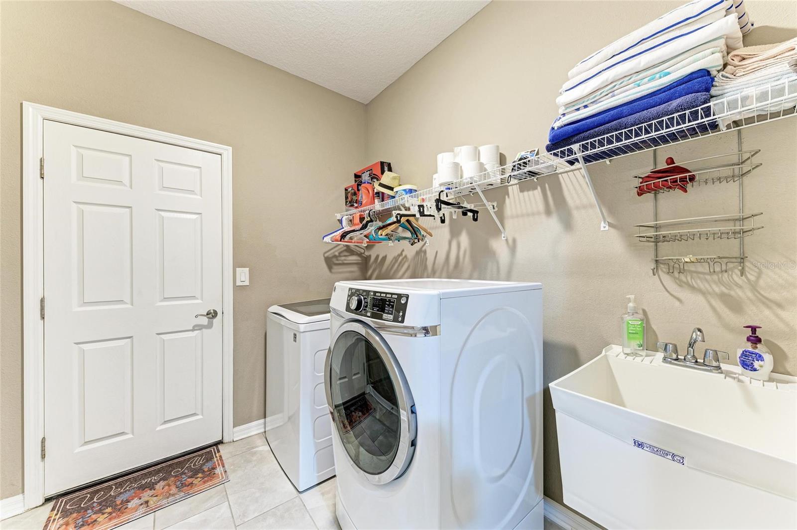 736 ROSEMARY CIR, BRADENTON, FL, 34212