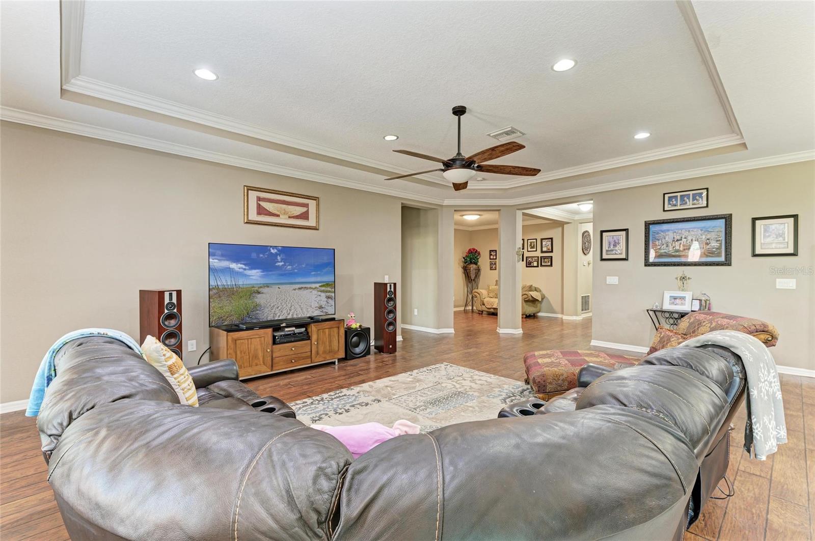 736 ROSEMARY CIR, BRADENTON, FL, 34212