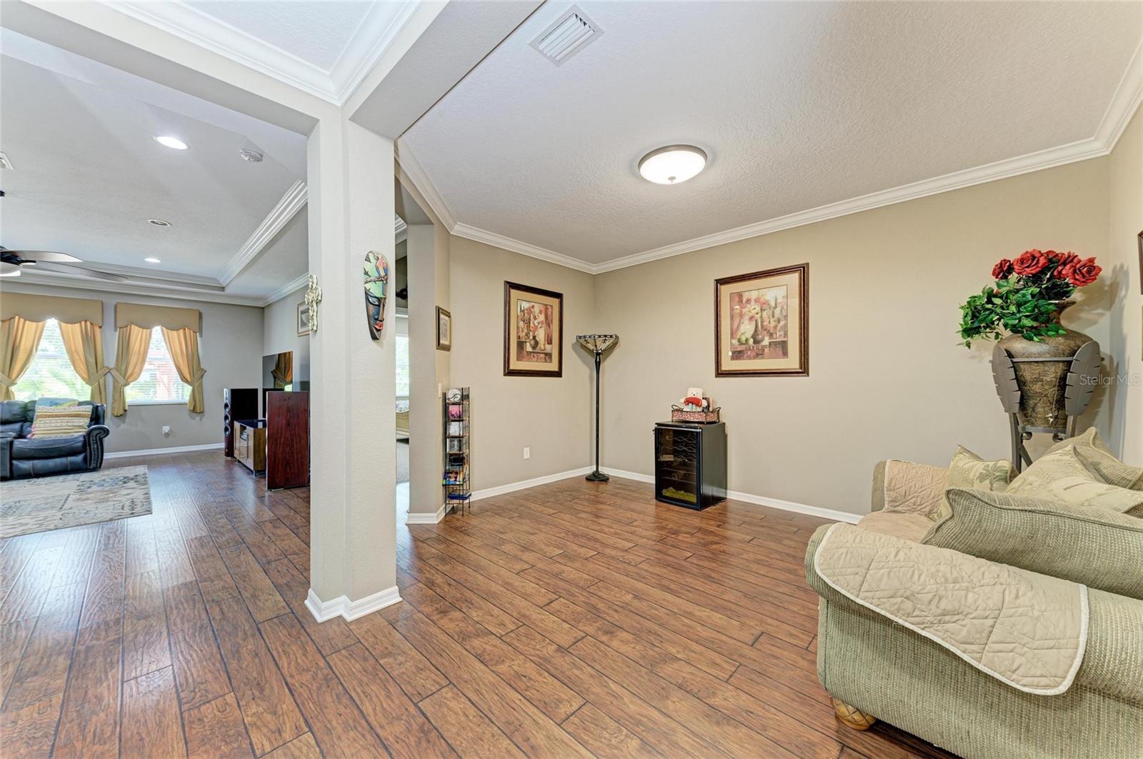 736 ROSEMARY CIR, BRADENTON, FL, 34212