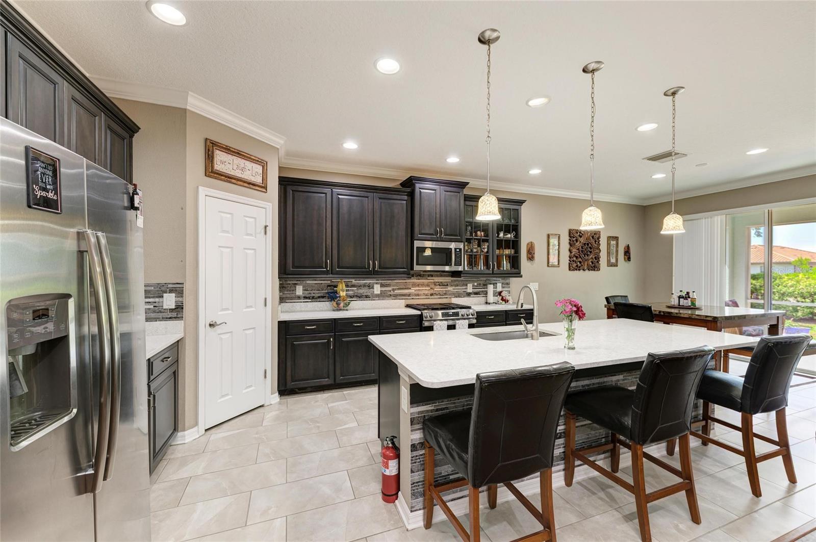 736 ROSEMARY CIR, BRADENTON, FL, 34212