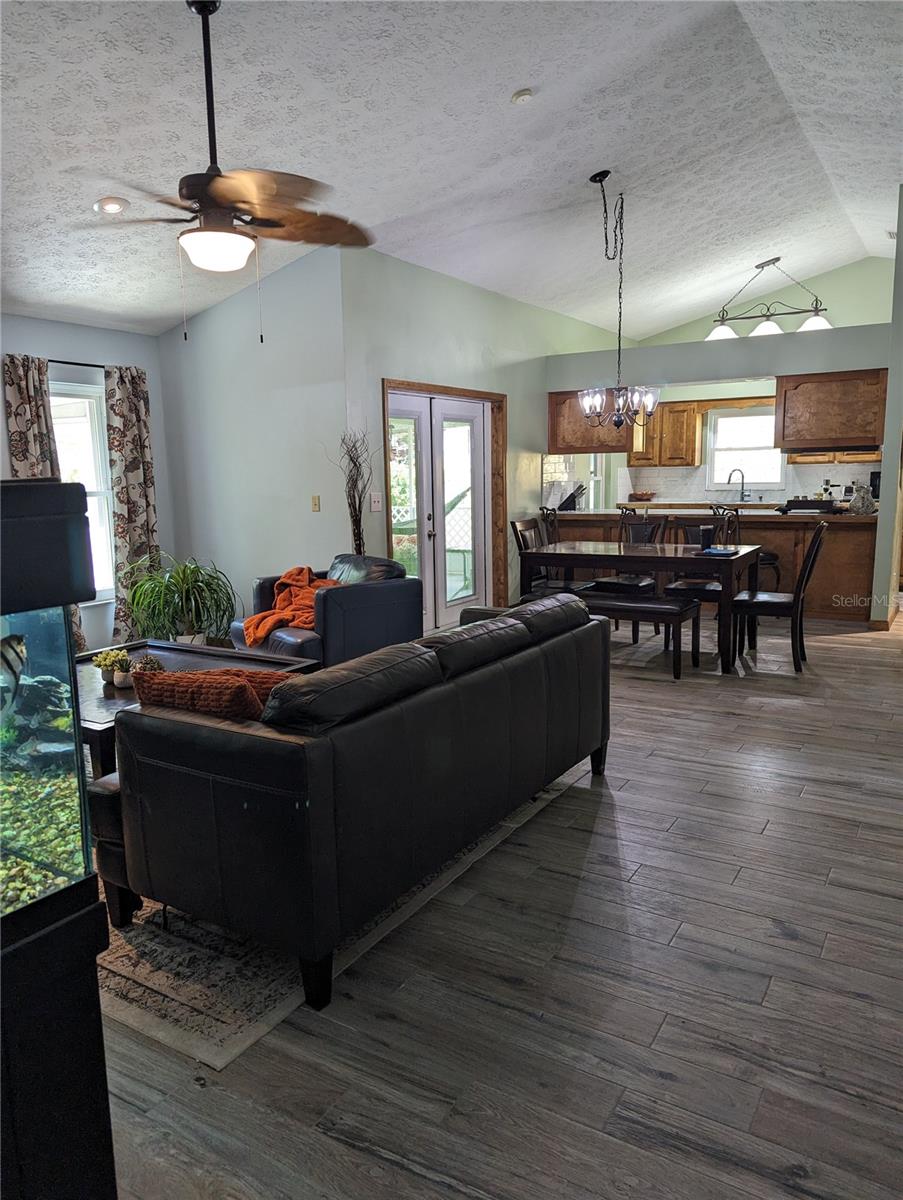 1003 N FRANKLIN ST, PLANT CITY, FL, 33563