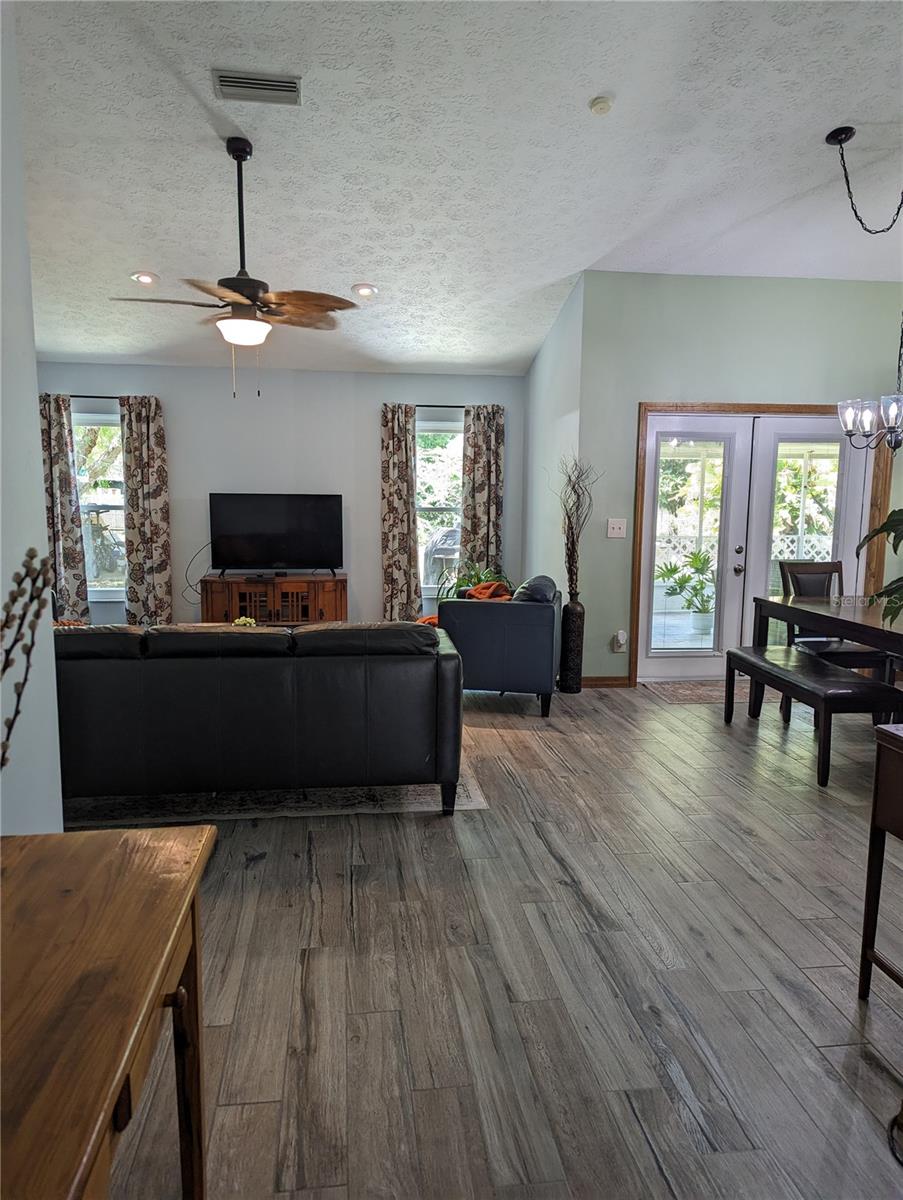 1003 N FRANKLIN ST, PLANT CITY, FL, 33563