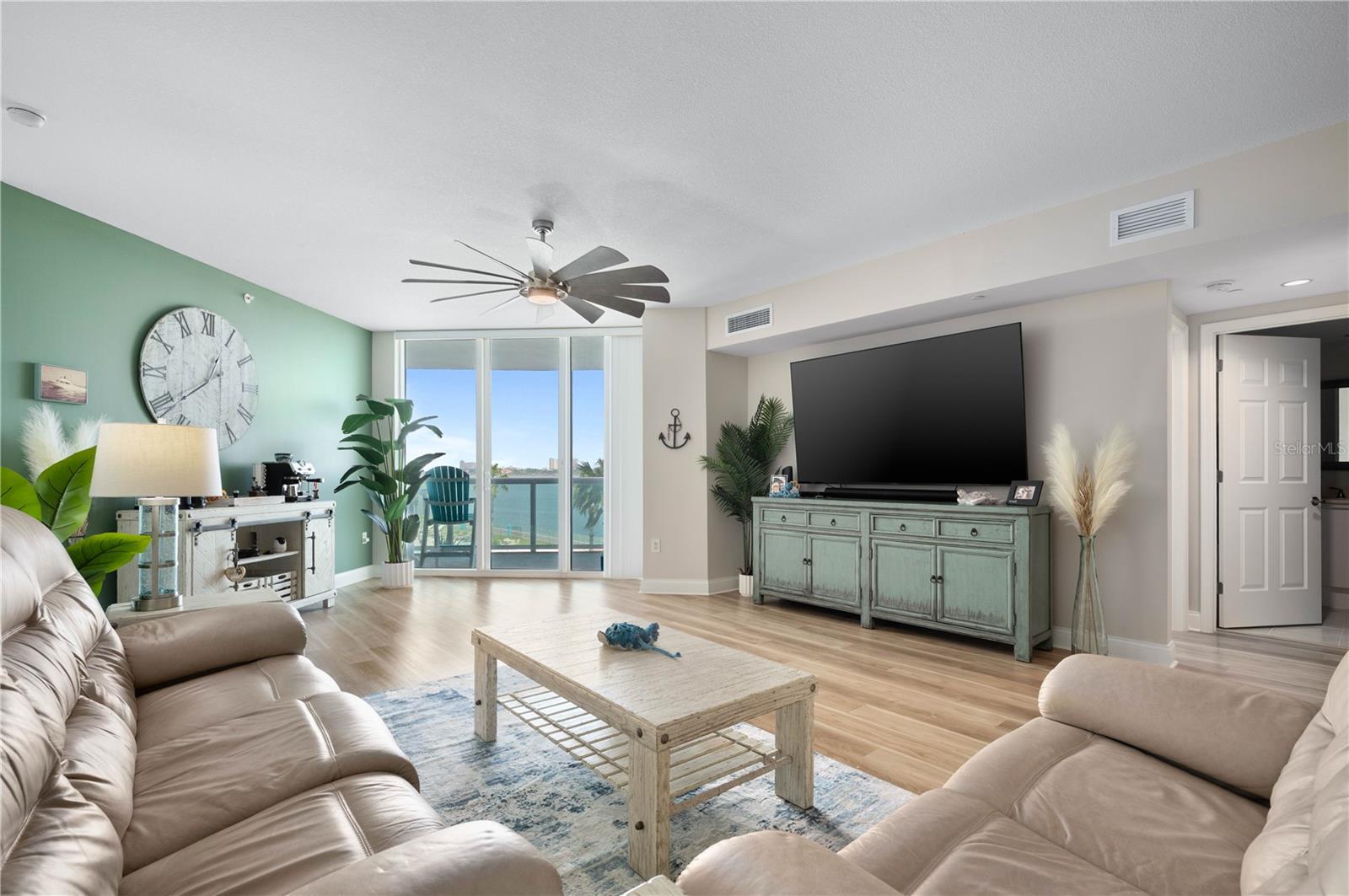 241 RIVERSIDE DR #304, DAYTONA BEACH, FL, 32117