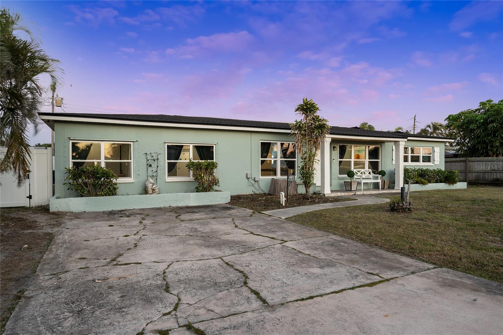 601 SEA GULL DR, SATELLITE BEACH, FL, 32937