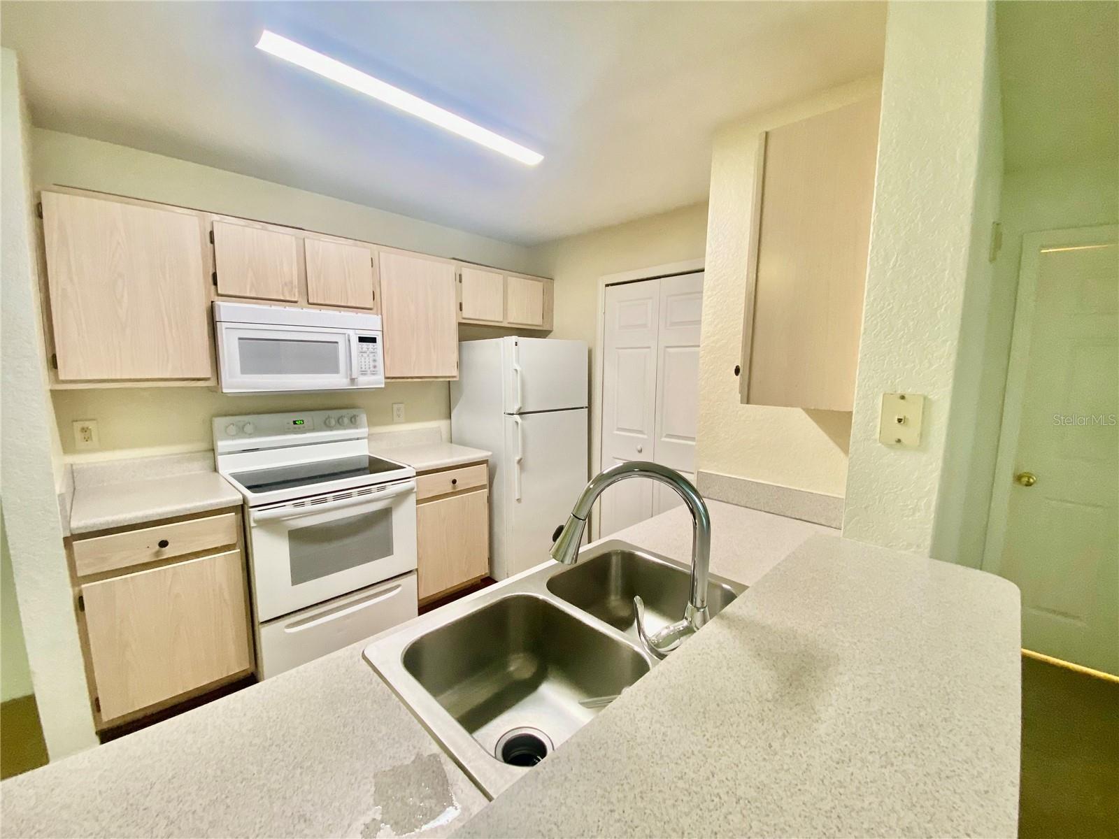 5483 VINELAND RD #10204, ORLANDO, FL, 32811