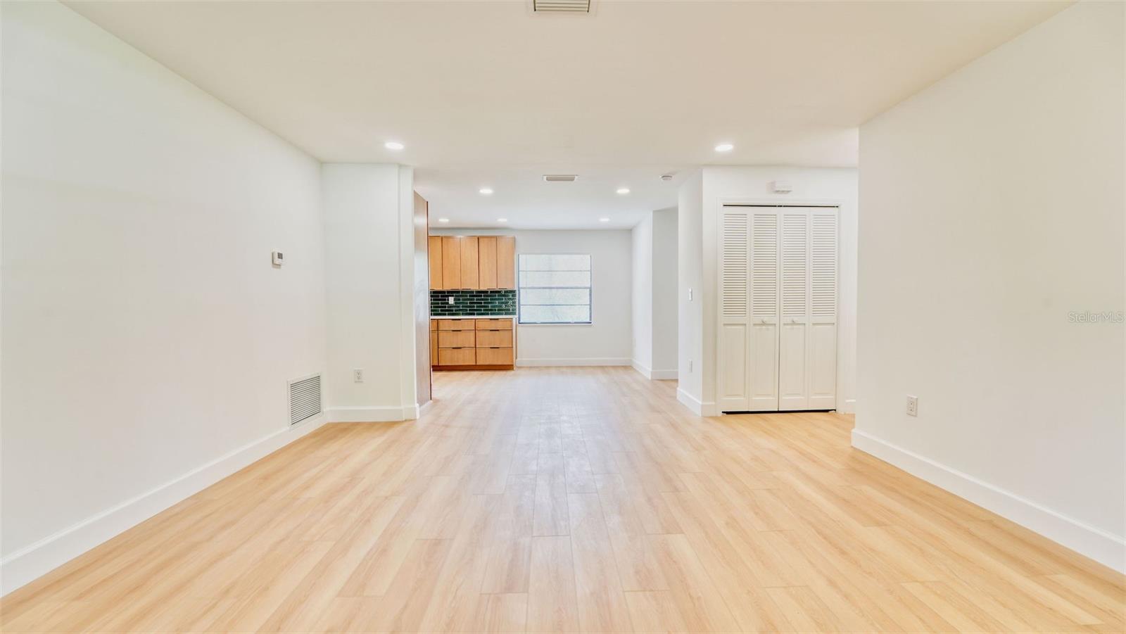 71 COMMUNITY DR, DEBARY, FL, 32713