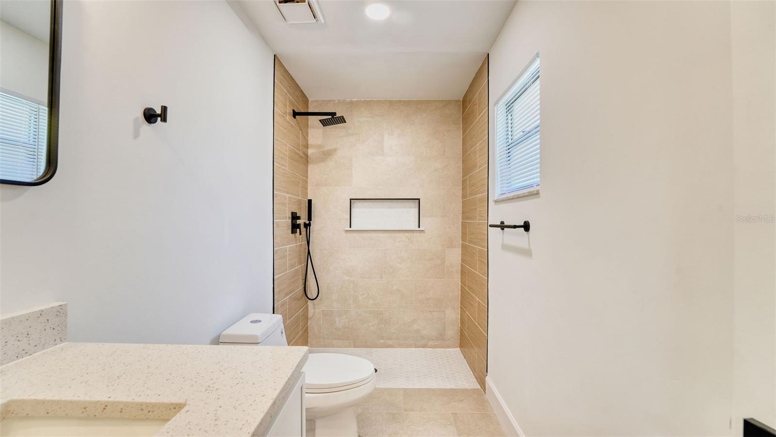 71 COMMUNITY DR, DEBARY, FL, 32713