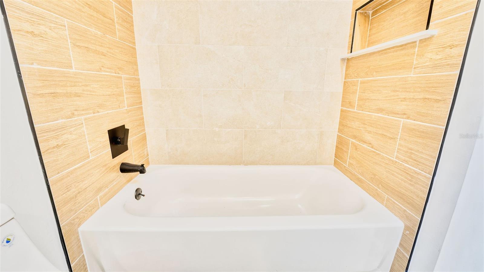 71 COMMUNITY DR, DEBARY, FL, 32713