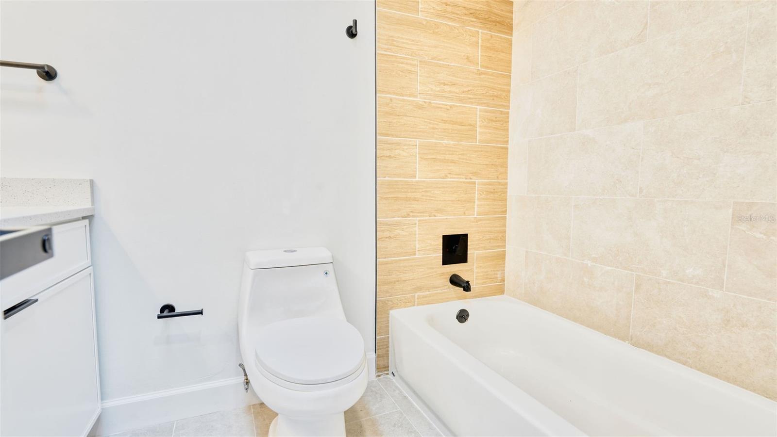 71 COMMUNITY DR, DEBARY, FL, 32713