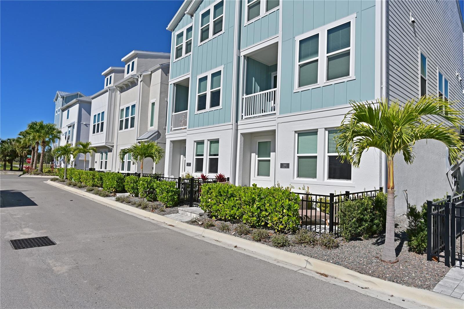 2451 MANGUM CT, SARASOTA, FL, 34237