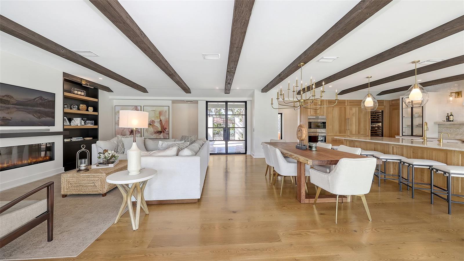 A4647753 Property Photo