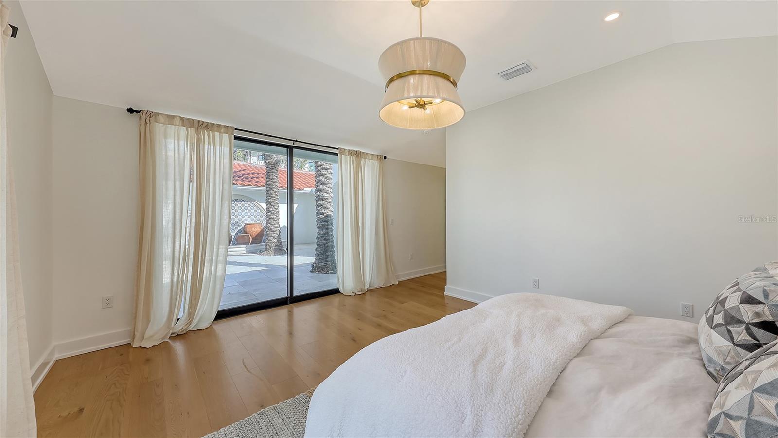 A4647753 Property Photo