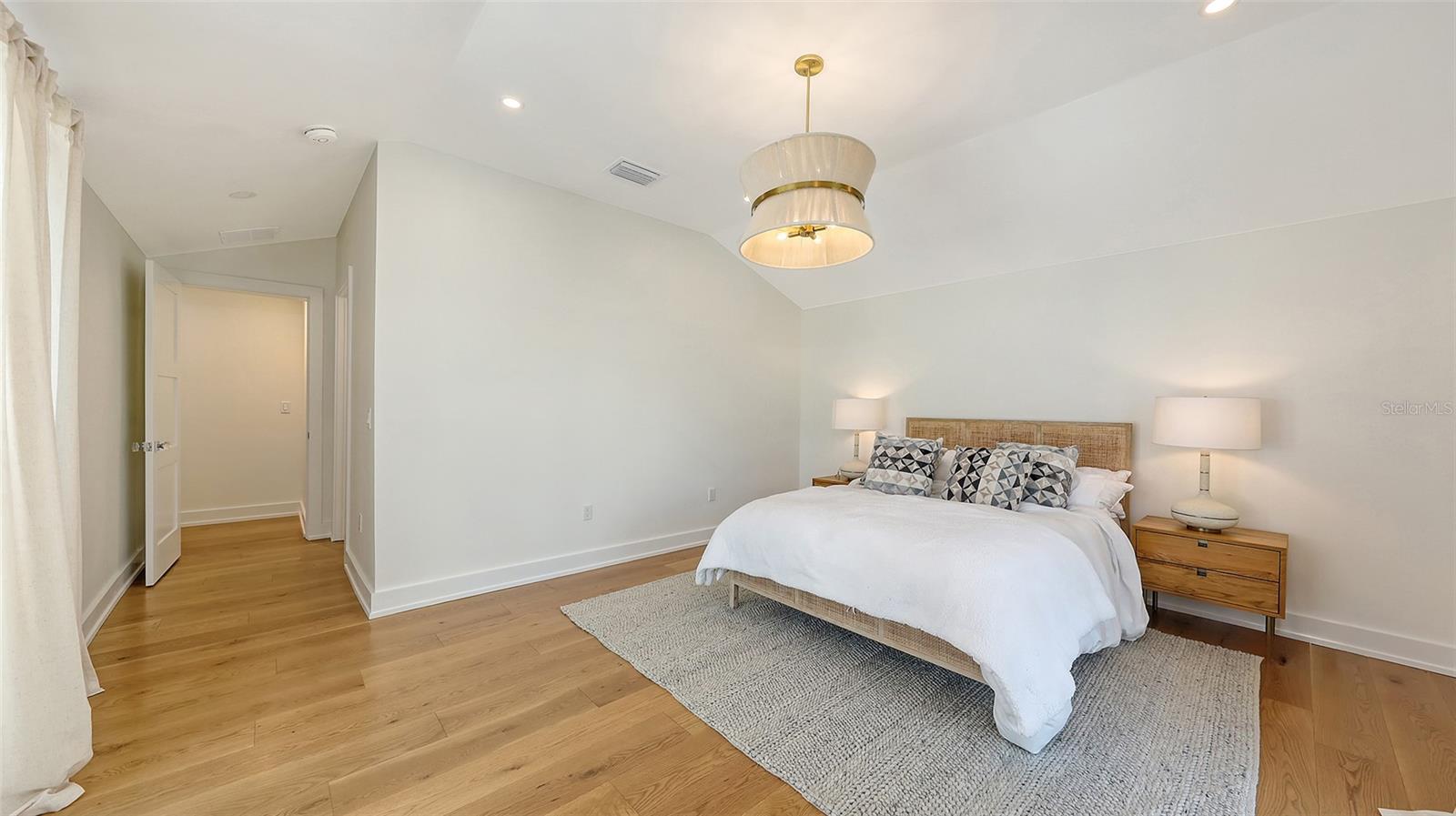 A4647753 Property Photo