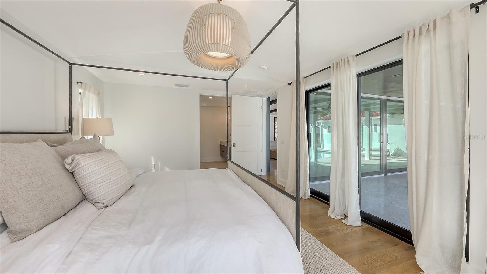 A4647753 Property Photo