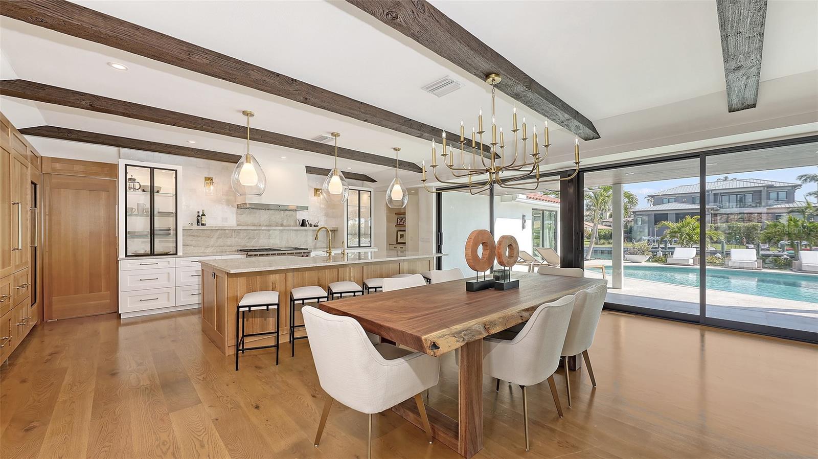 A4647753 Property Photo