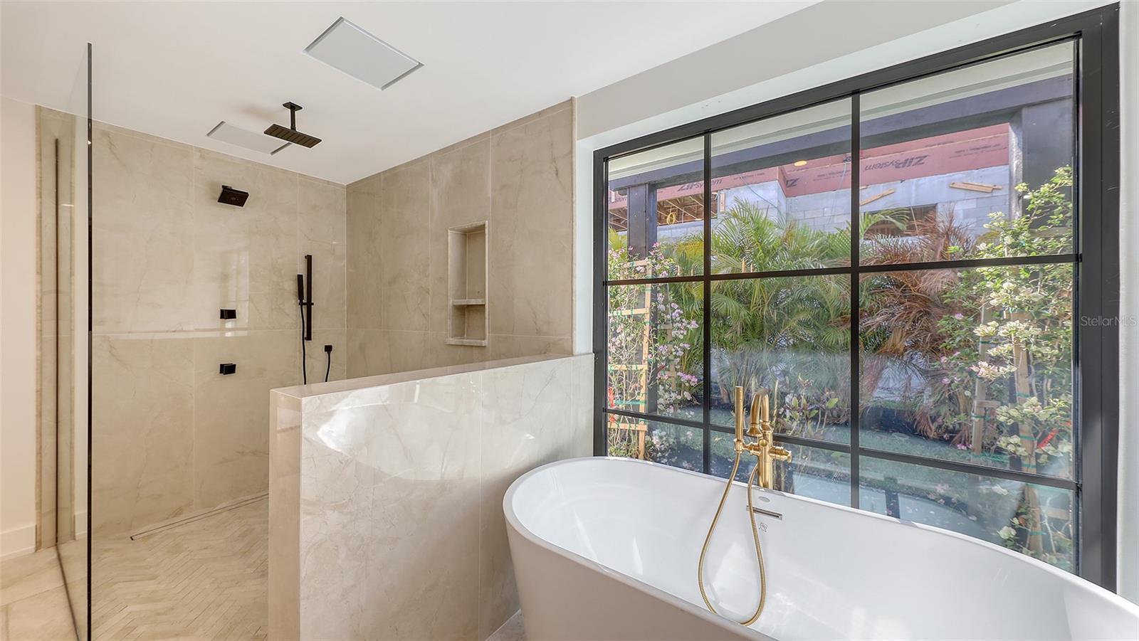 A4647753 Property Photo