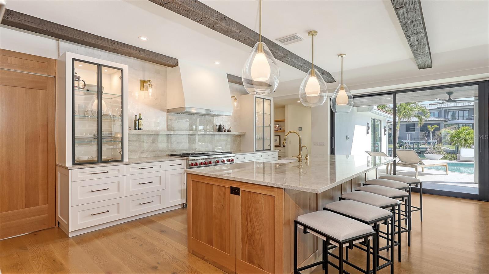 A4647753 Property Photo