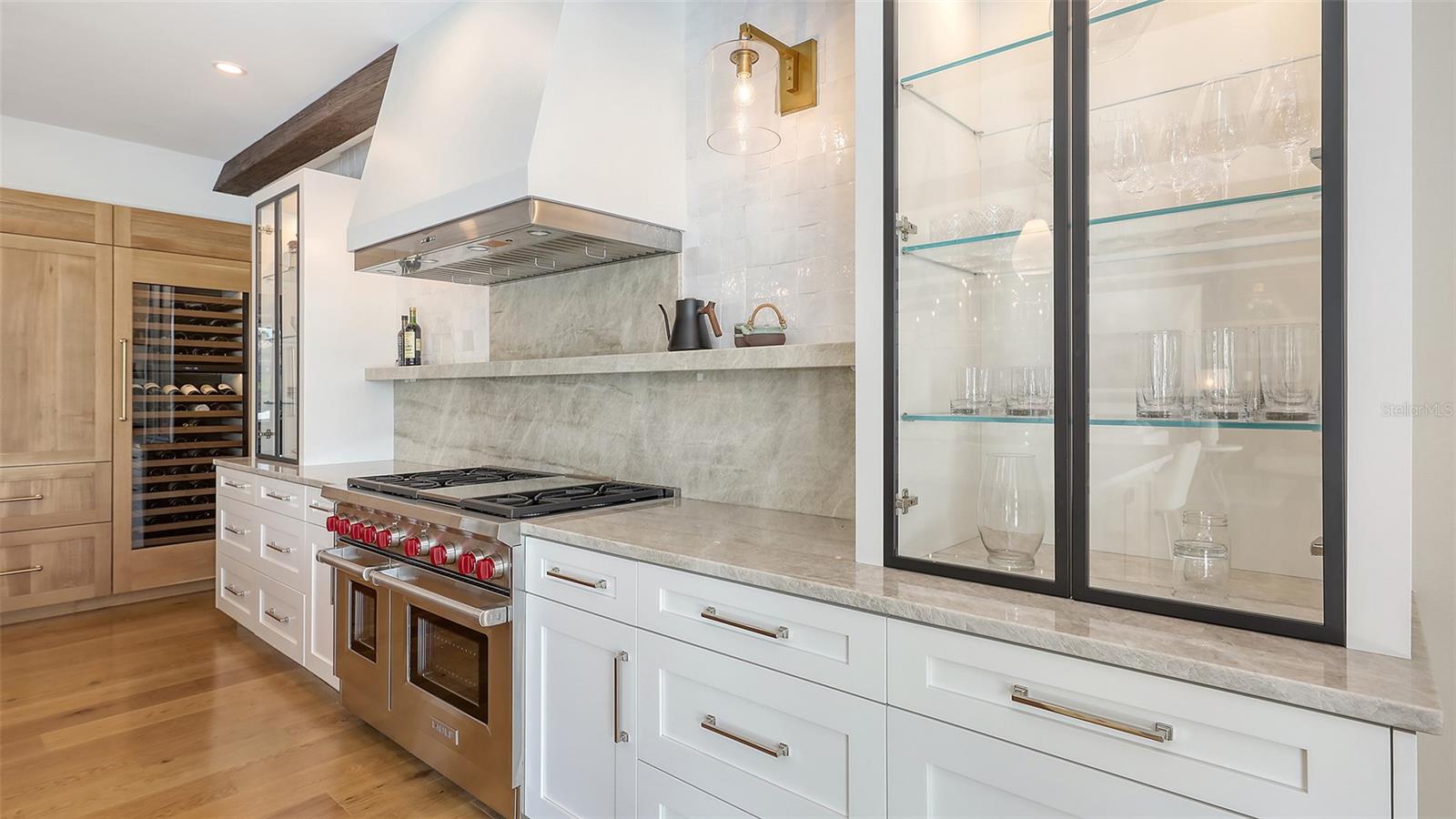 A4647753 Property Photo
