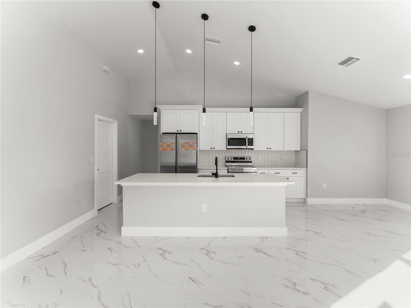 1242 NW 22ND AVE, CAPE CORAL, FL, 33993