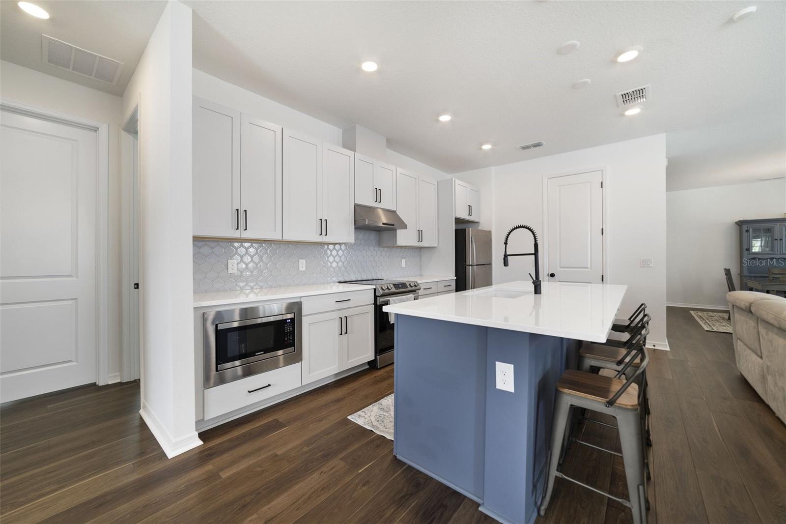 2258 LOST HORIZON WAY, MINNEOLA, FL, 34715