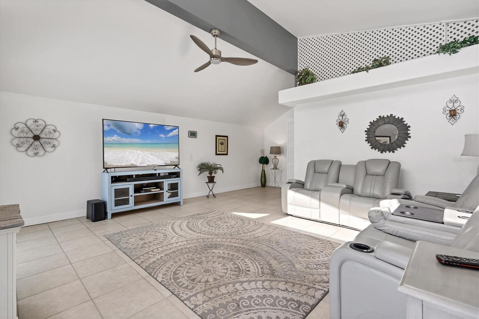 283 HILLTOP CIR, PUNTA GORDA, FL, 33982