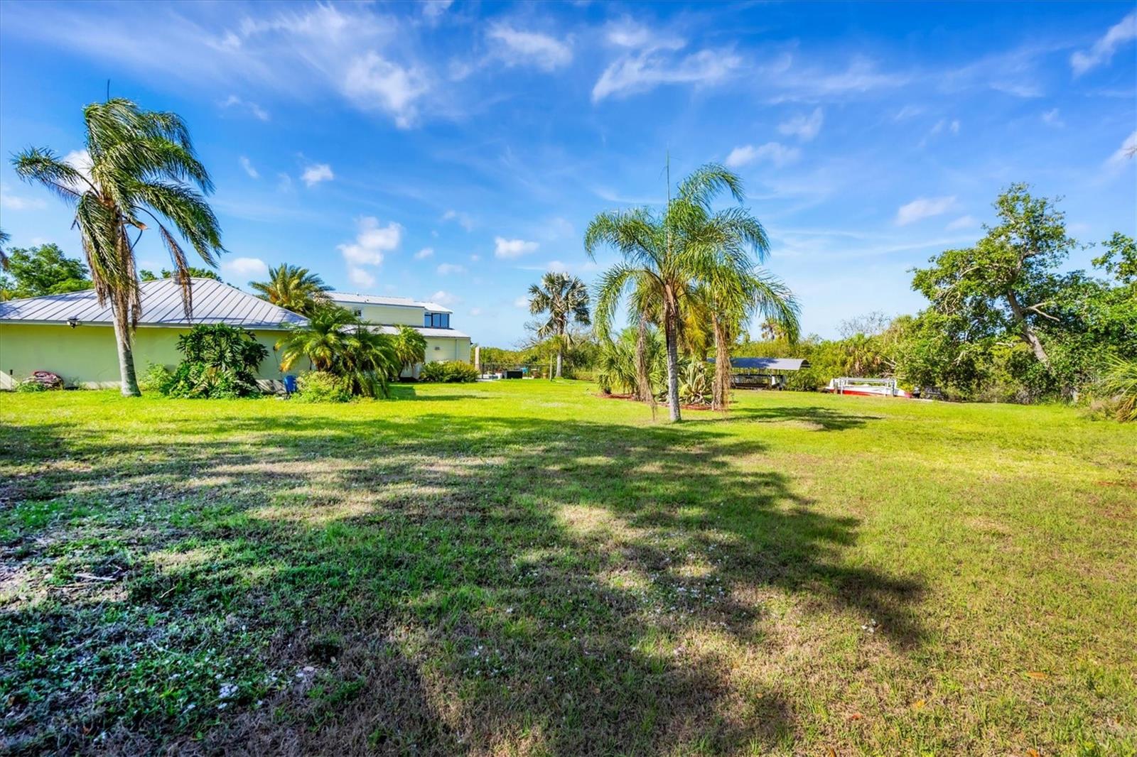 283 HILLTOP CIR, PUNTA GORDA, FL, 33982