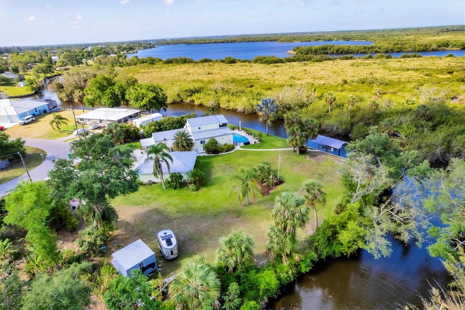 283 HILLTOP CIR, PUNTA GORDA, FL, 33982