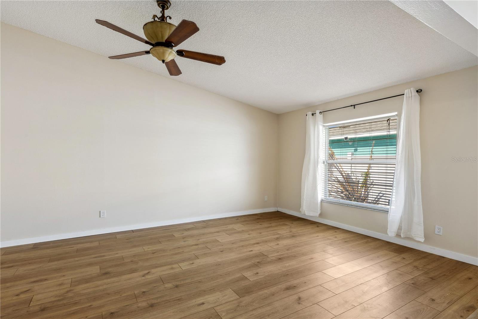 2060 6TH ST, SARASOTA, FL, 34237