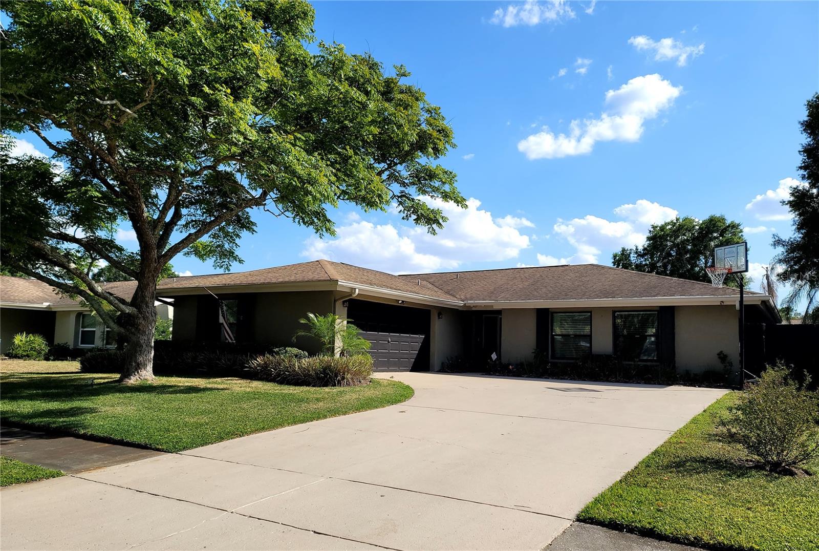 4412 STONEHENGE RD, TAMPA, FL, 33624
