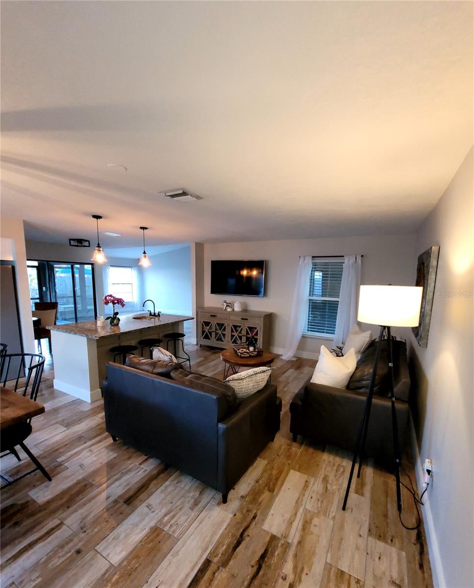 4412 STONEHENGE RD, TAMPA, FL, 33624