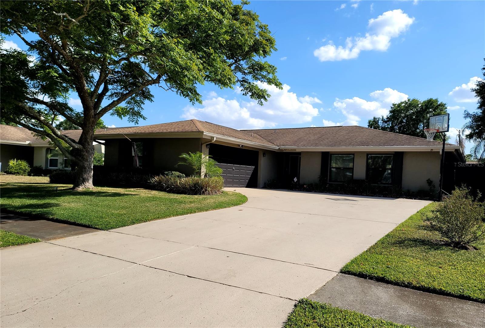 4412 STONEHENGE RD, TAMPA, FL, 33624