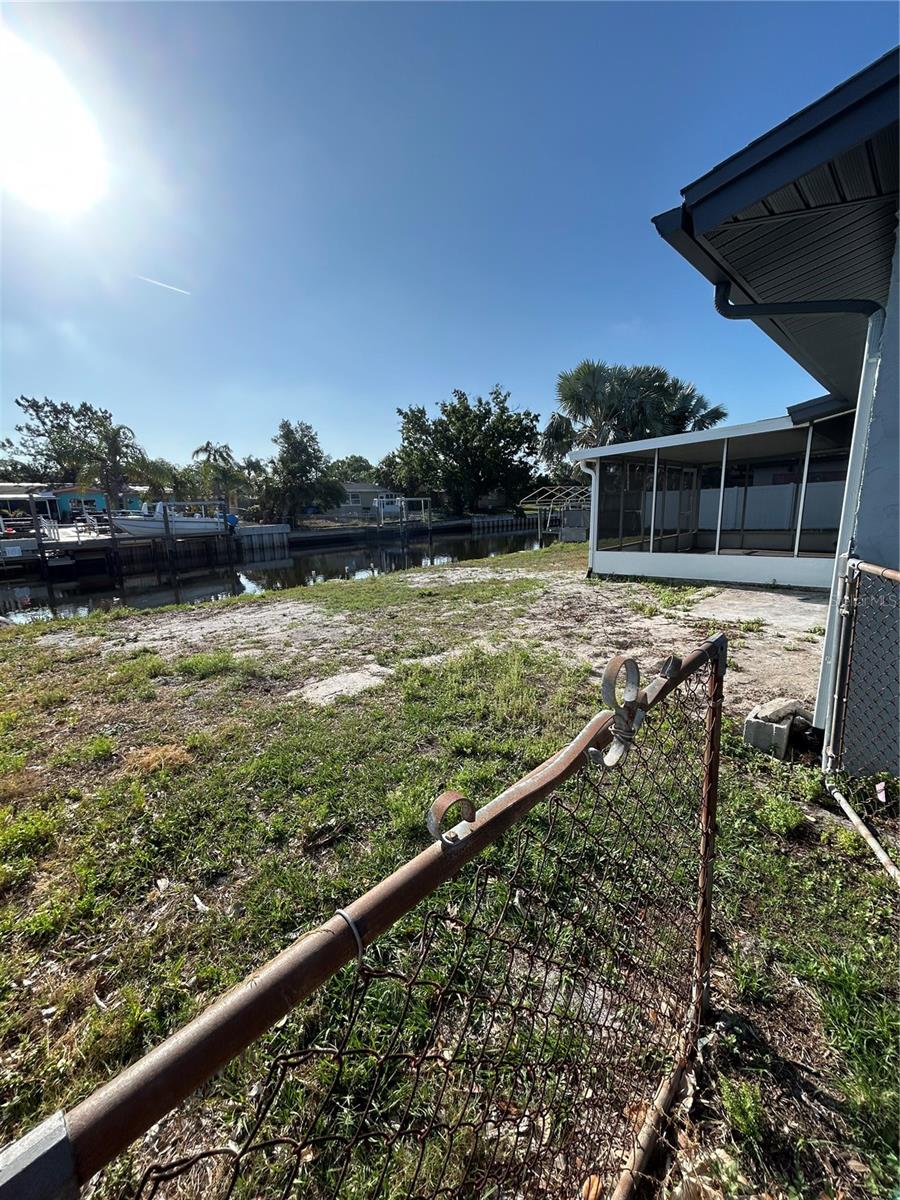 5807 LIVERPOOL DR, TAMPA, FL, 33615