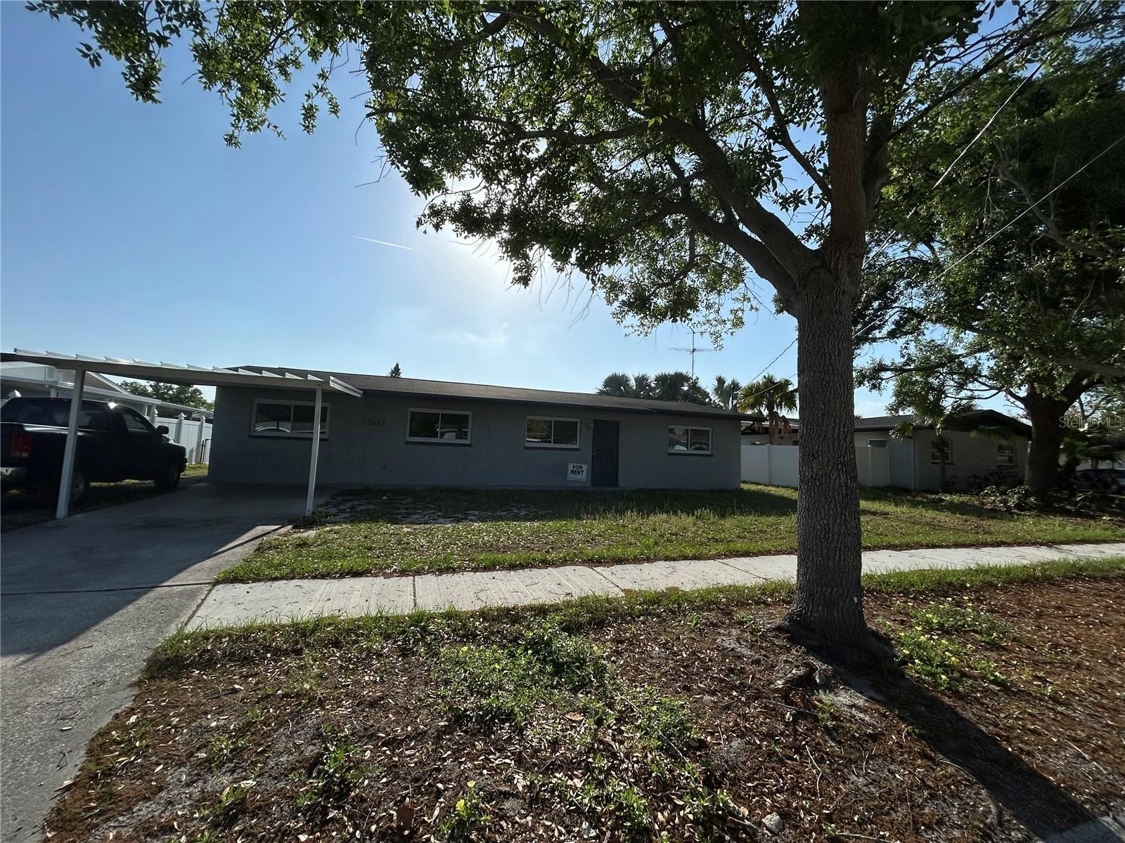 5807 LIVERPOOL DR, TAMPA, FL, 33615
