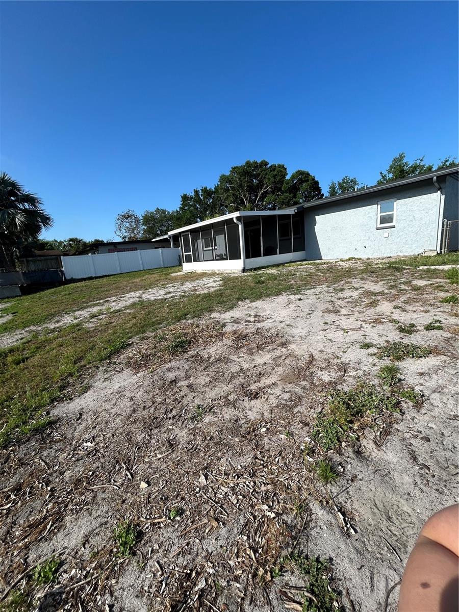 5807 LIVERPOOL DR, TAMPA, FL, 33615