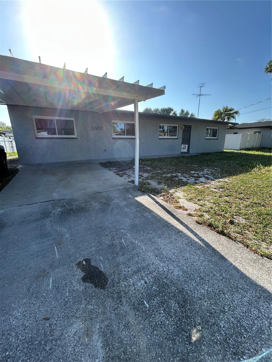 5807 LIVERPOOL DR, TAMPA, FL, 33615
