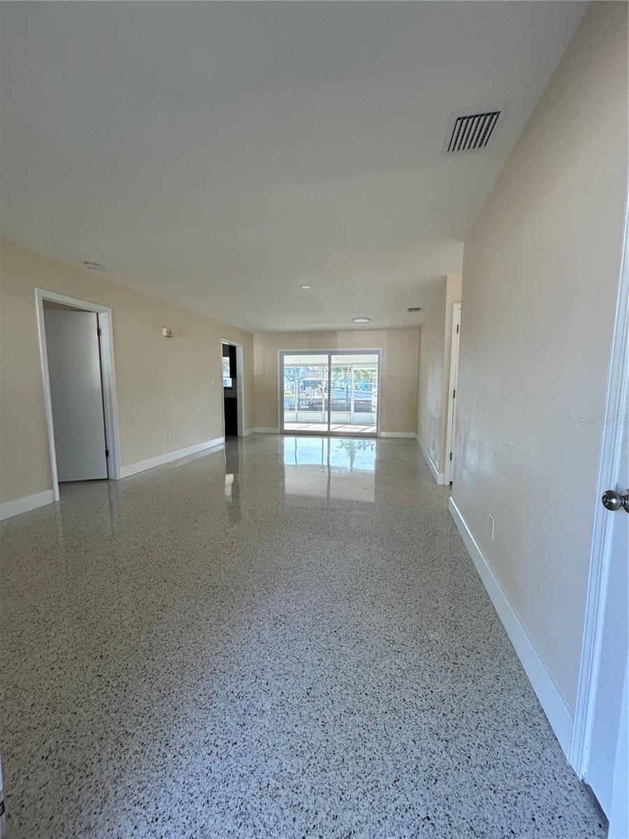 5807 LIVERPOOL DR, TAMPA, FL, 33615