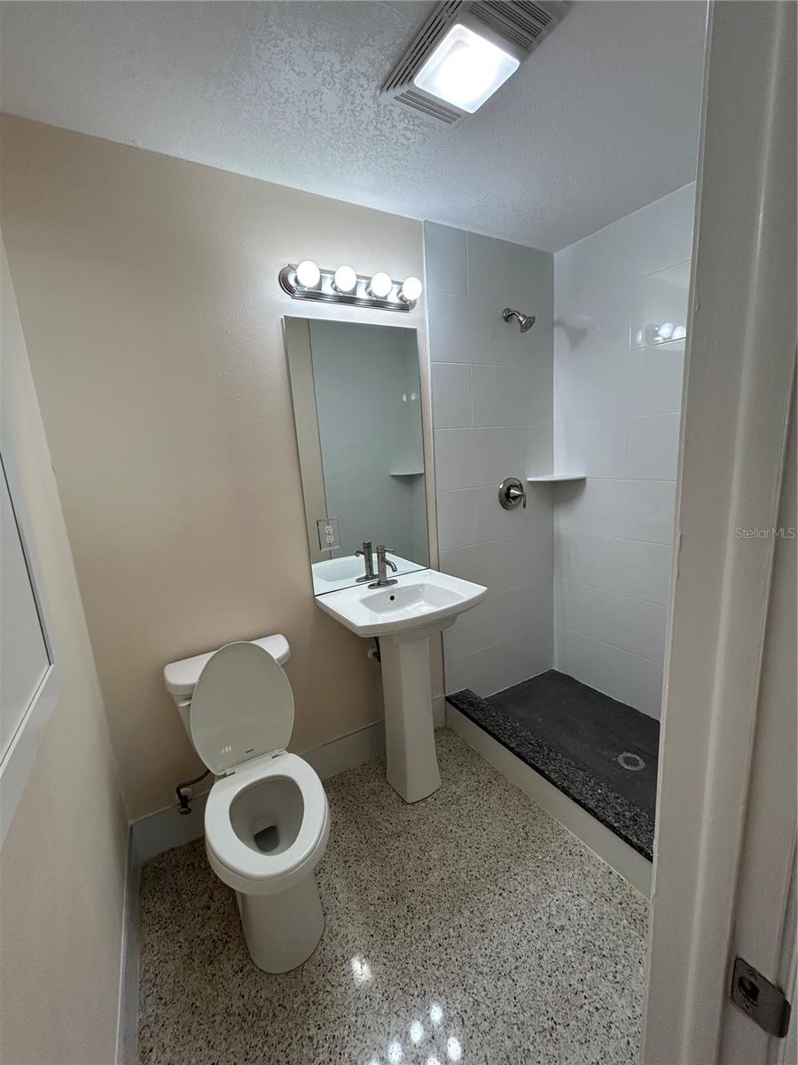 5807 LIVERPOOL DR, TAMPA, FL, 33615