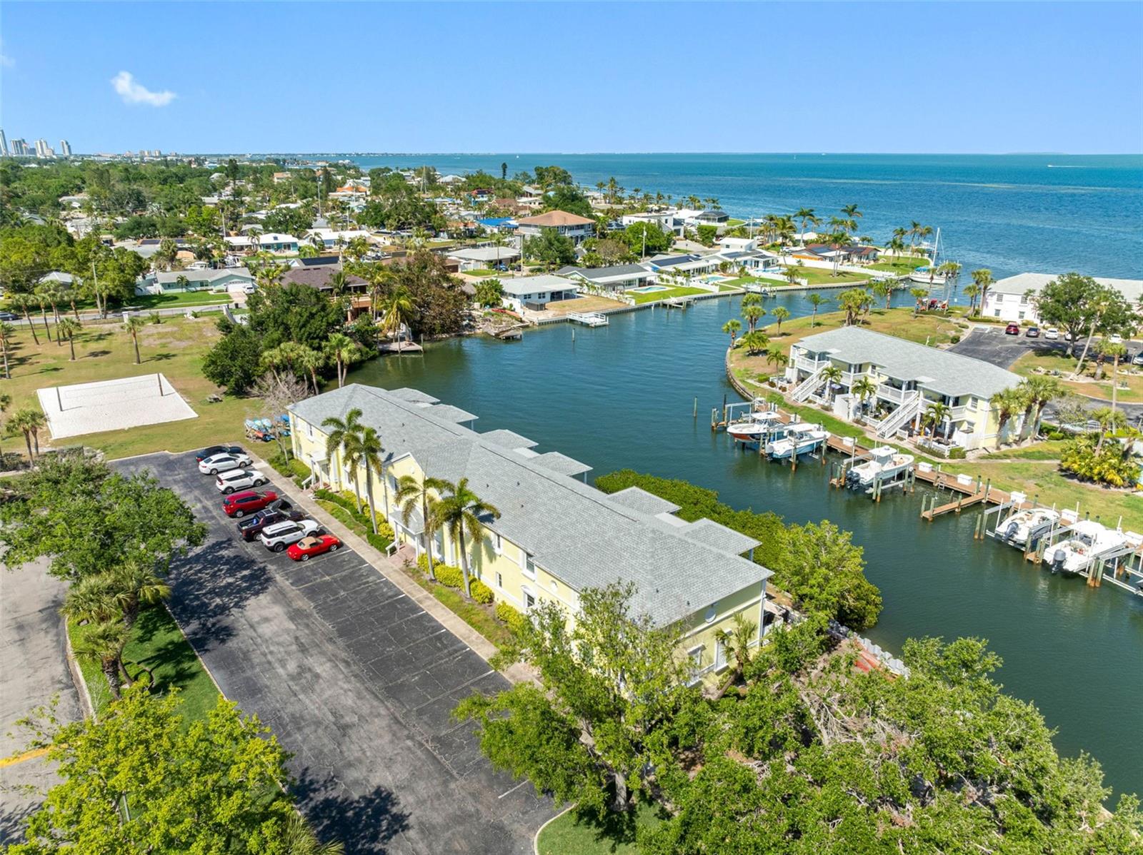 4740 BEACH DR SE #A, ST PETERSBURG, FL, 33705