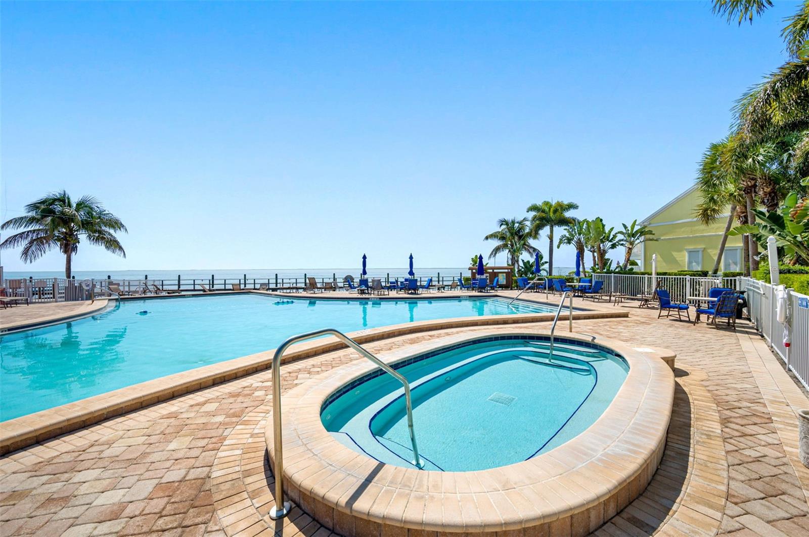 4740 BEACH DR SE #A, ST PETERSBURG, FL, 33705