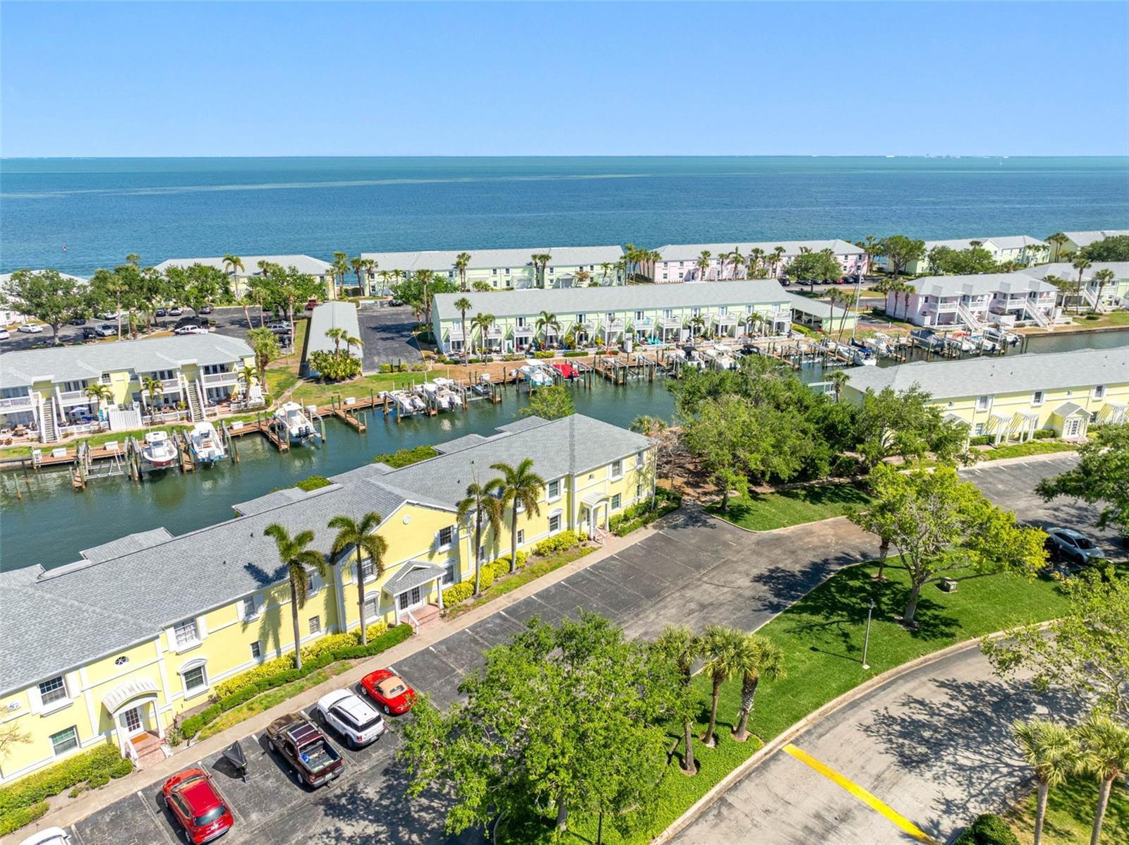 4740 BEACH DR SE #A, ST PETERSBURG, FL, 33705