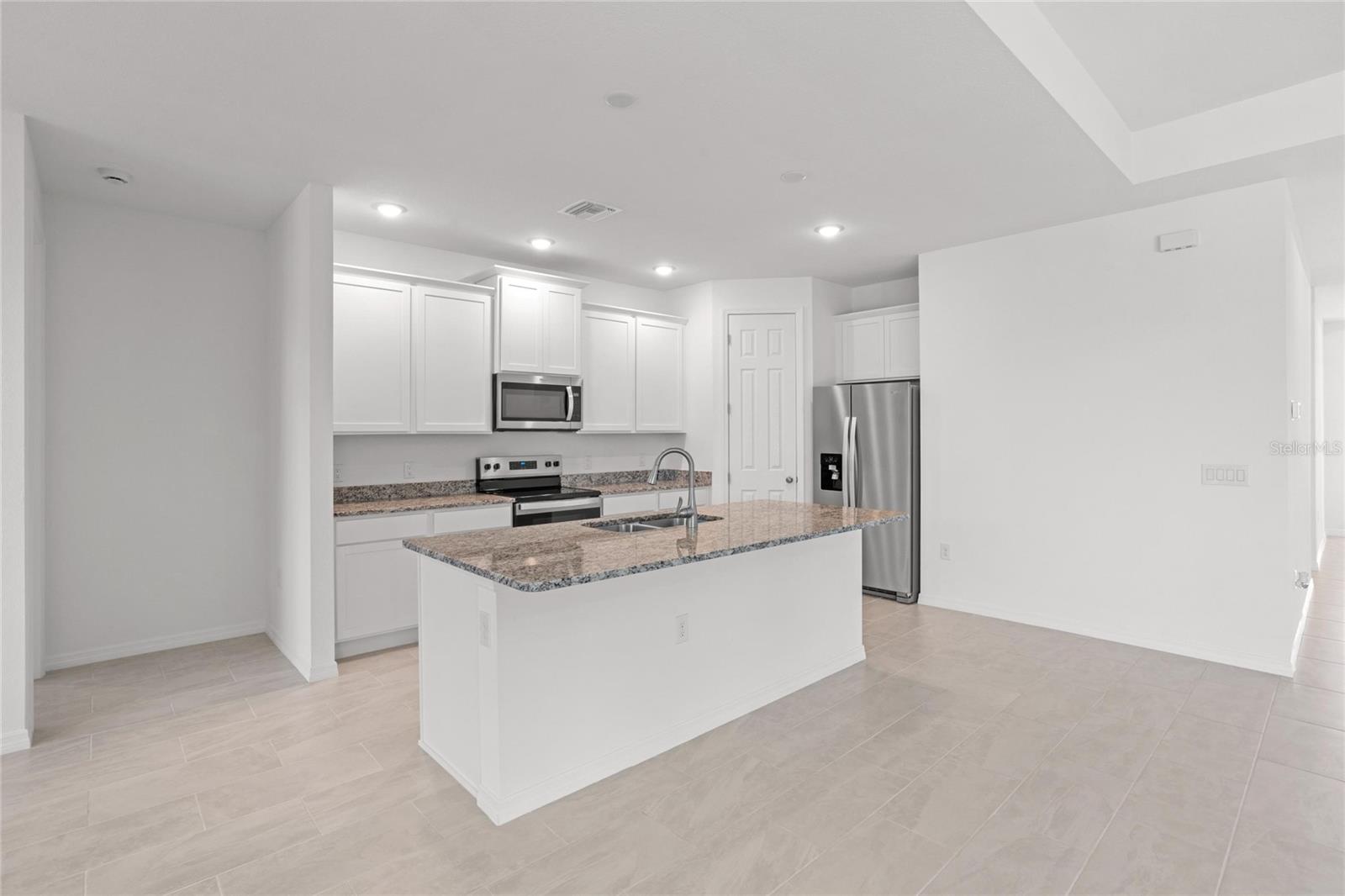 27407 DEEP CREEK BLVD, PUNTA GORDA, FL, 33983